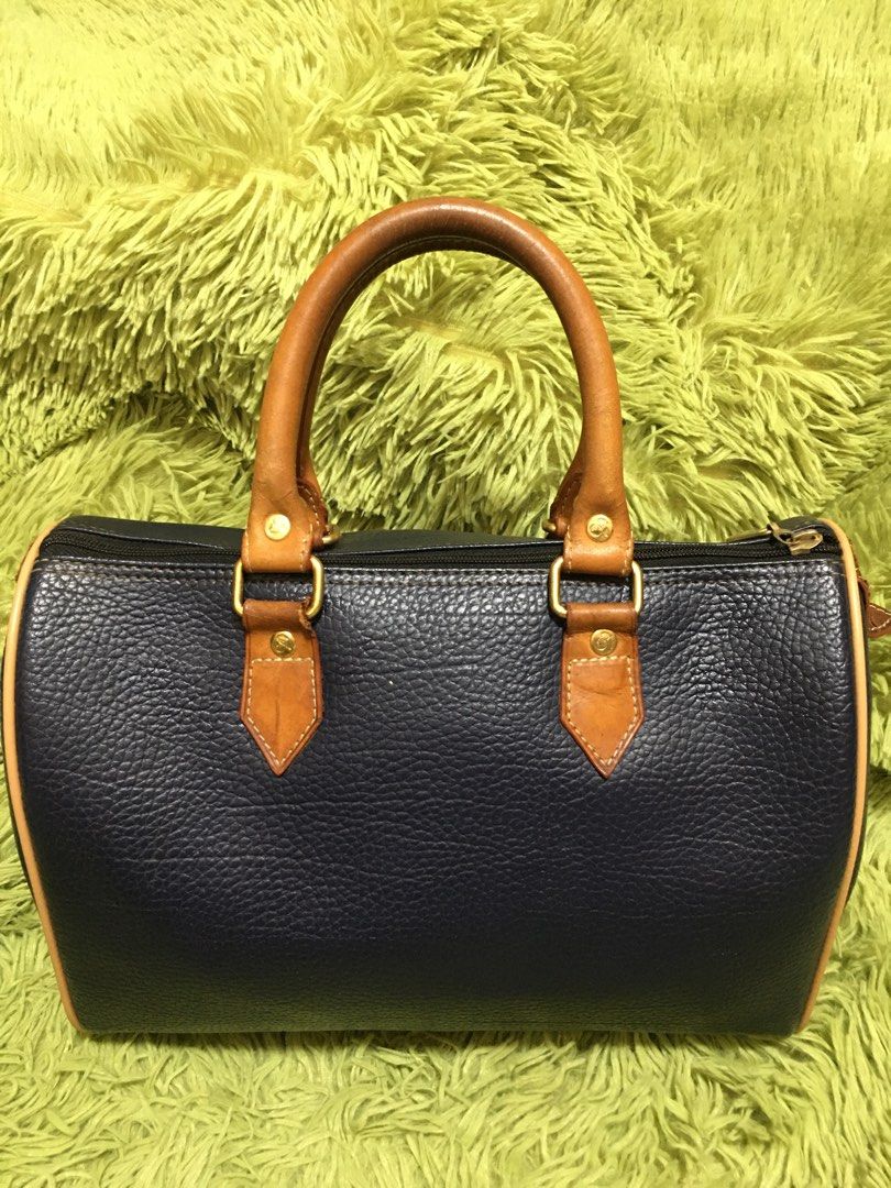 double fish 30cm (Category: Luxury Bags & Wallets) located in Apalit. Submitted by needtoletgo87 (Listing ID 1218108387, Image 2). Description: .