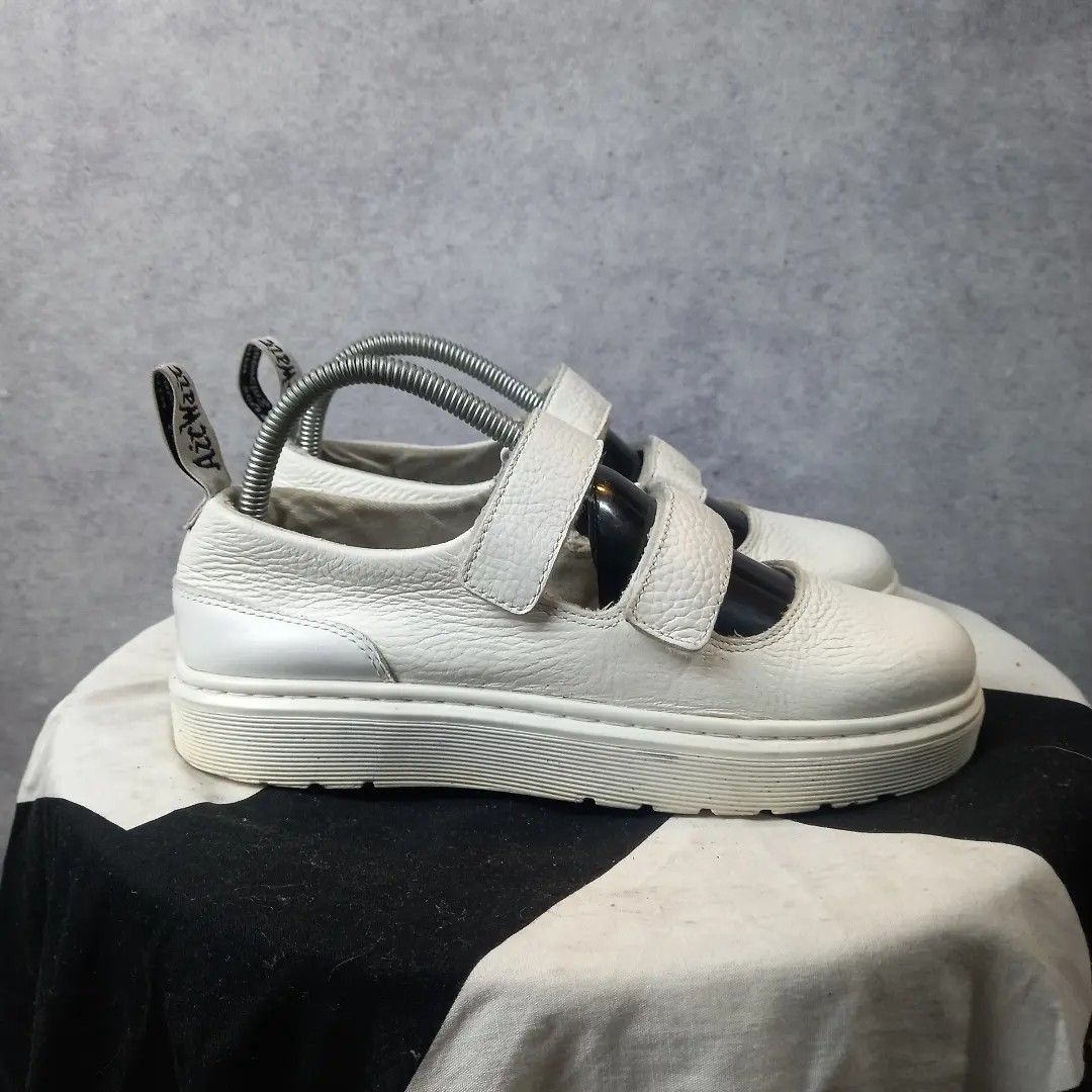 DR MARTENS MAE