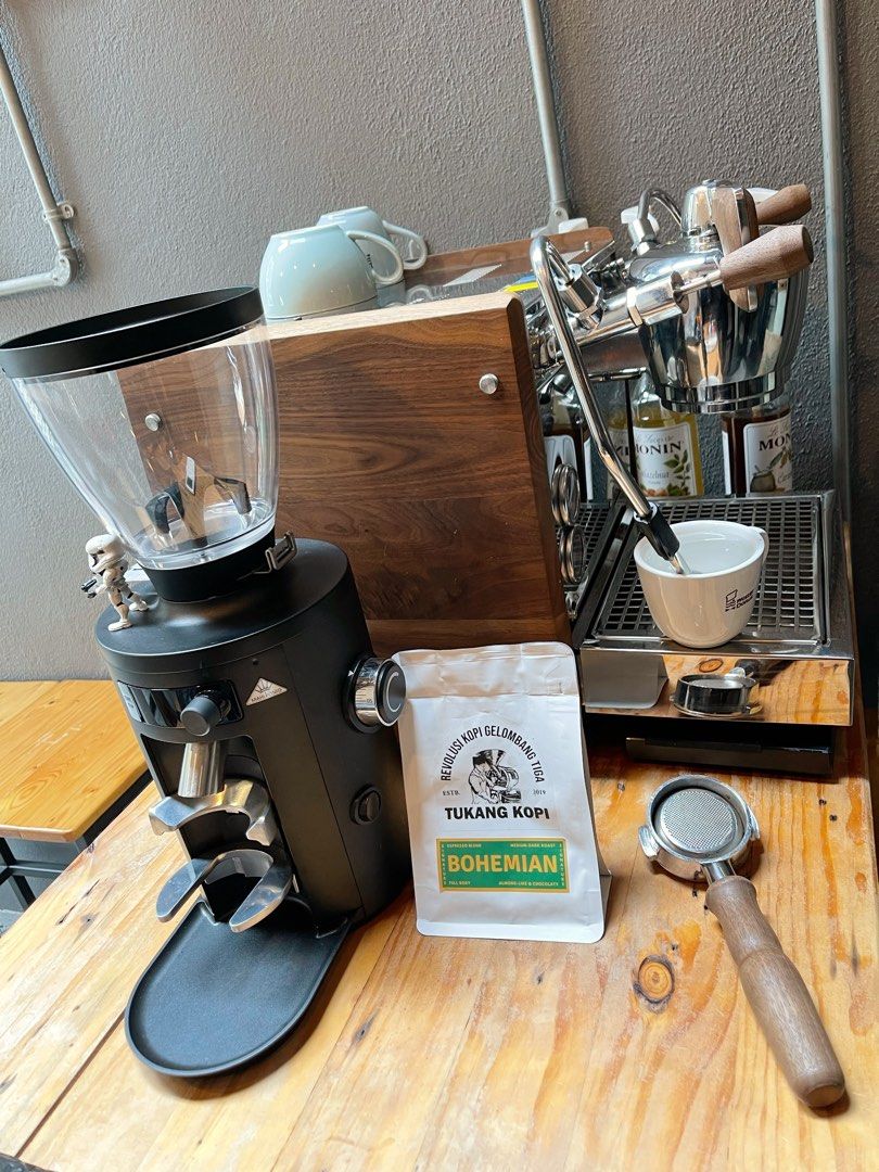 Espresso Machine to Rent, TV & Home Appliances, Kitchen Appliances