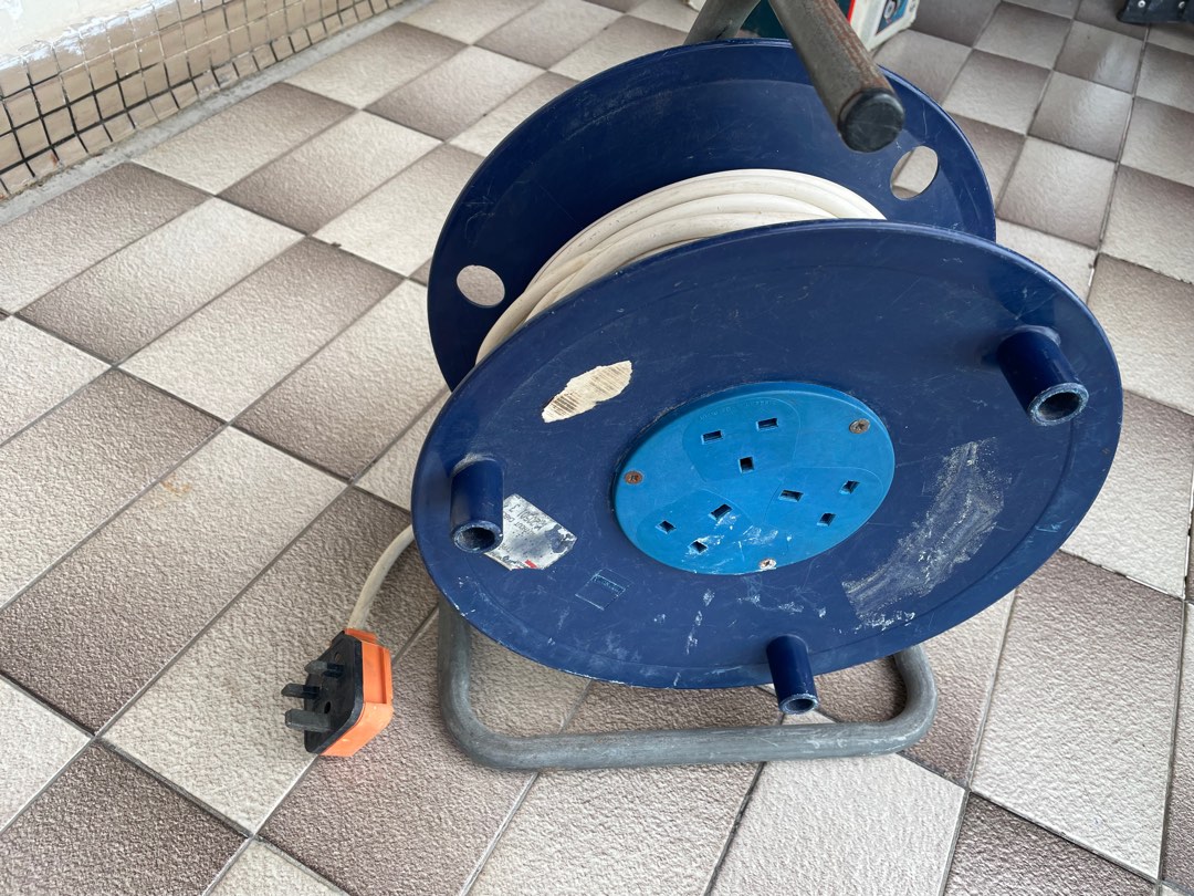 Extension cord, TV & Home Appliances, Other Home Appliances on Carousell