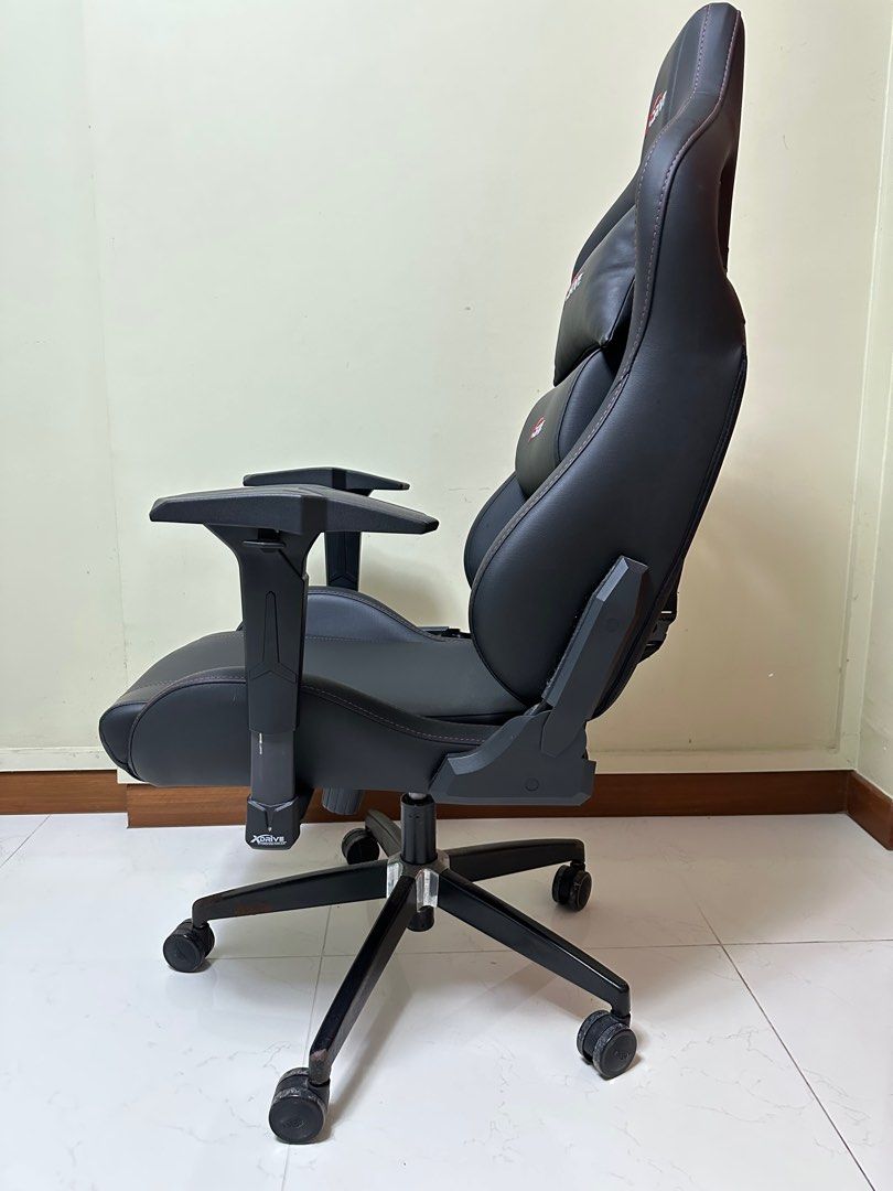Gaming best sale chair xdrive