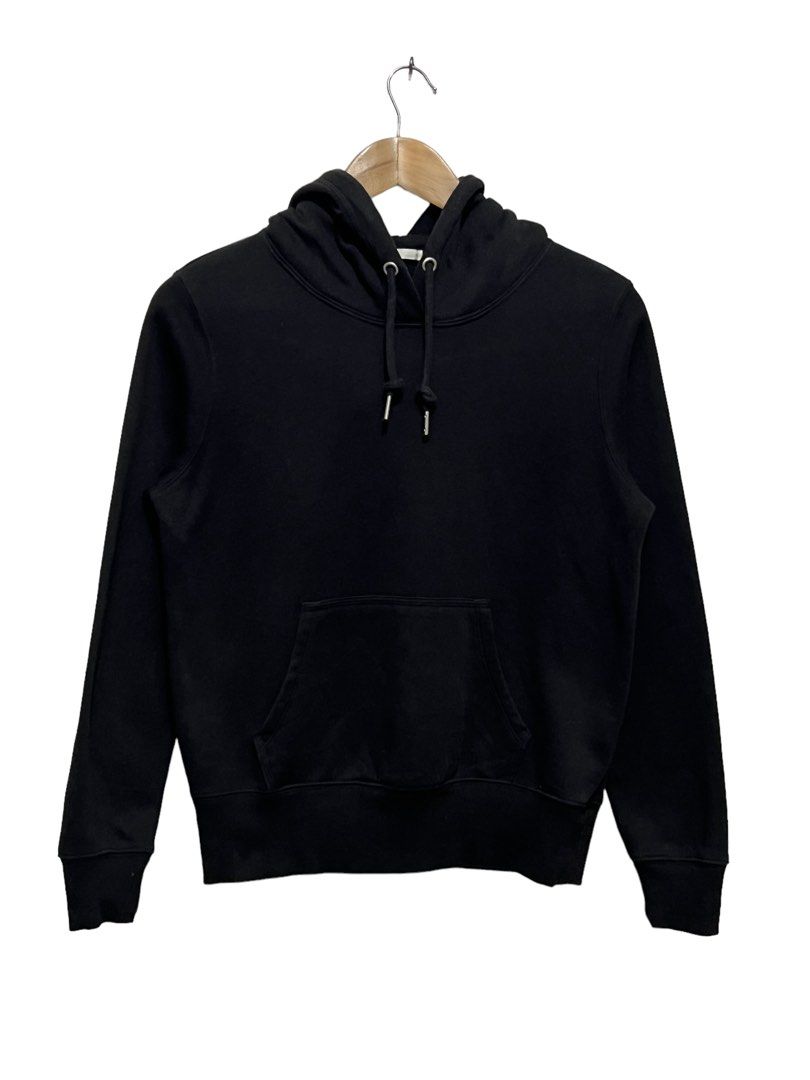 GU Black Hoodie, Men's Fashion, Tops & Sets, Hoodies on Carousell