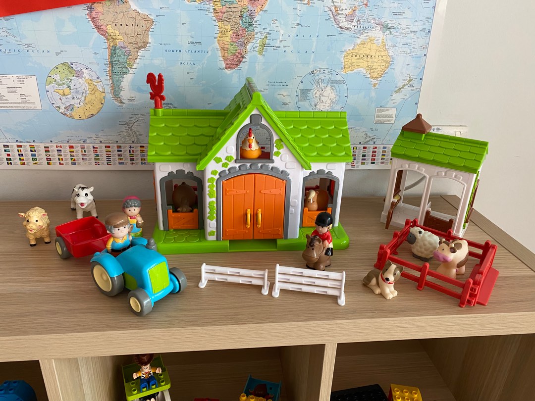 Happyland hotsell farm set