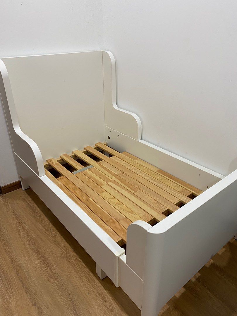 Ikea Busunge extenable bed, Furniture & Home Living, Furniture, Bed