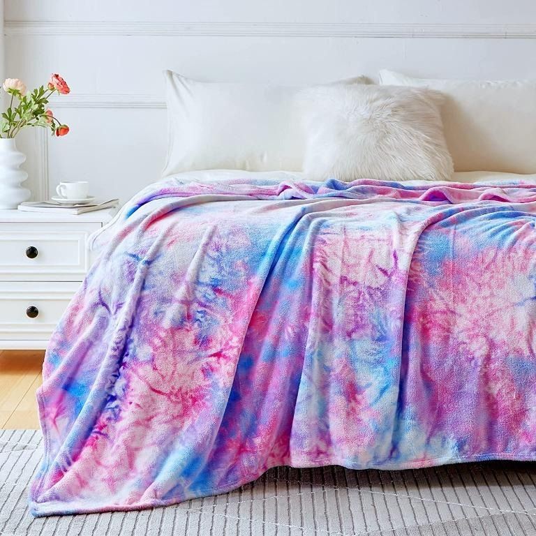Fleece blanket for teenage girl 2025