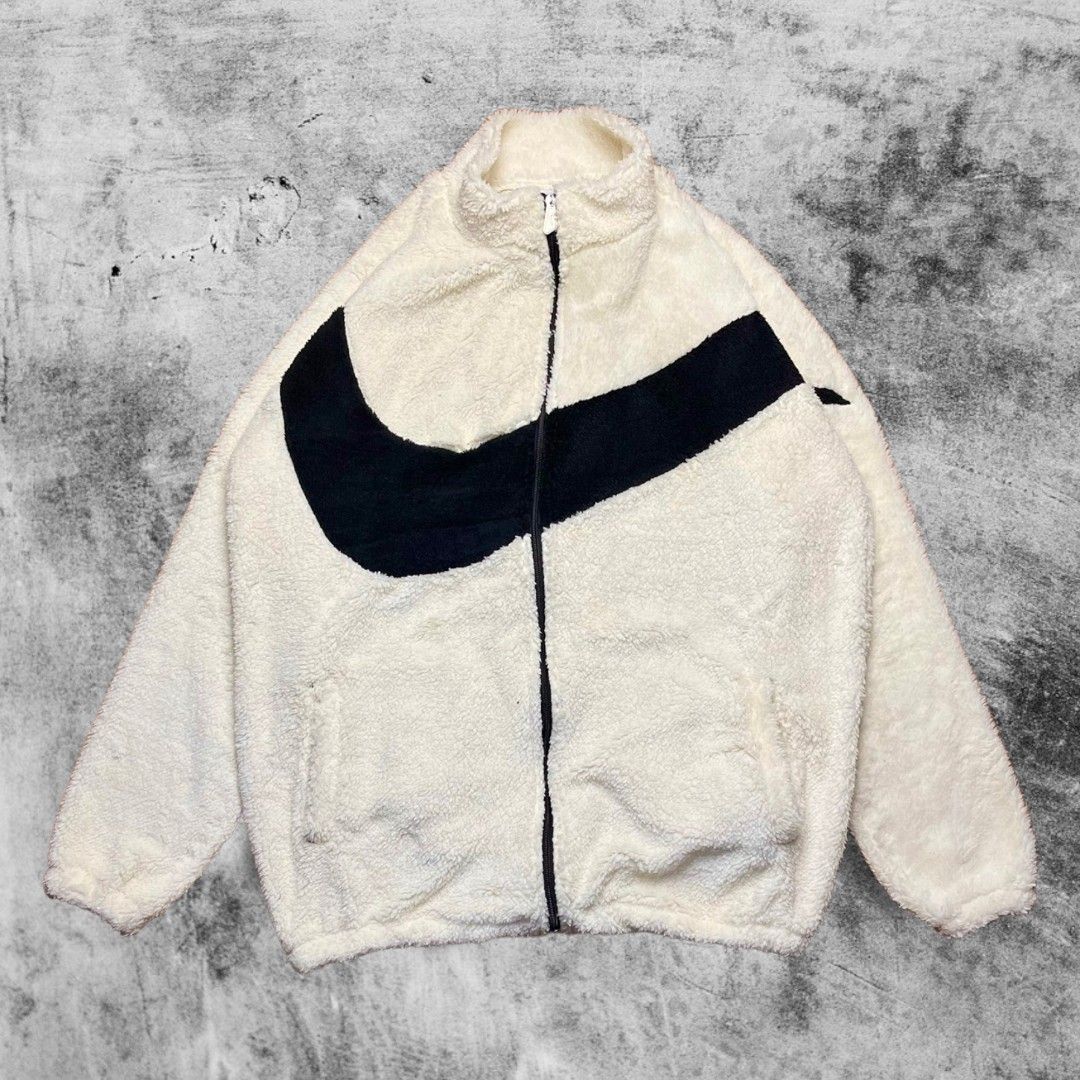 Jaket Sherpa Nike Big Swoosh Putih Fesyen Pria Pakaian Baju Luaran di Carousell
