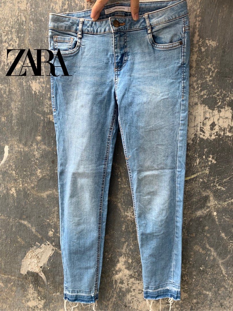 Jeans zara trafaluc denim highwaist skinny unfinished rawis blue wash Fesyen Wanita Pakaian Wanita Bawahan di Carousell