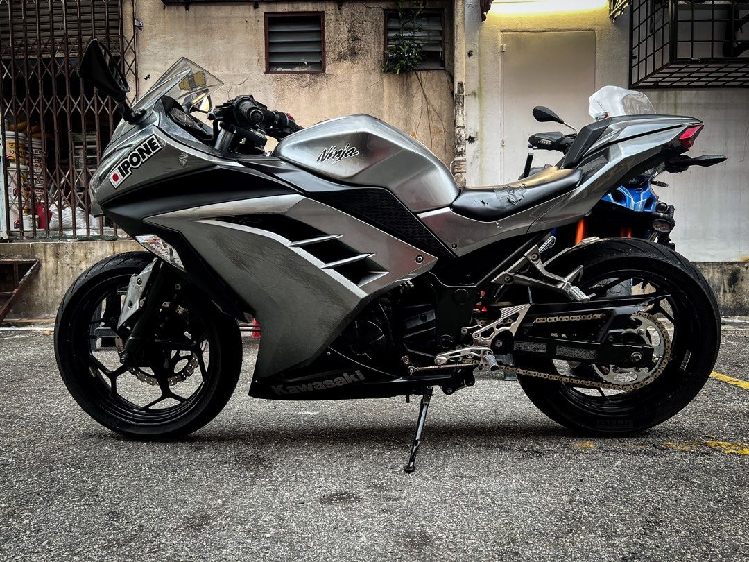 KAWASAKI NINJA 250r 2014 Motorbikes on Carousell