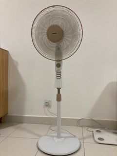 (Category: ) located in . Submitted by WJW0206 (Listing ID 1218108312, Image 1). Description: .