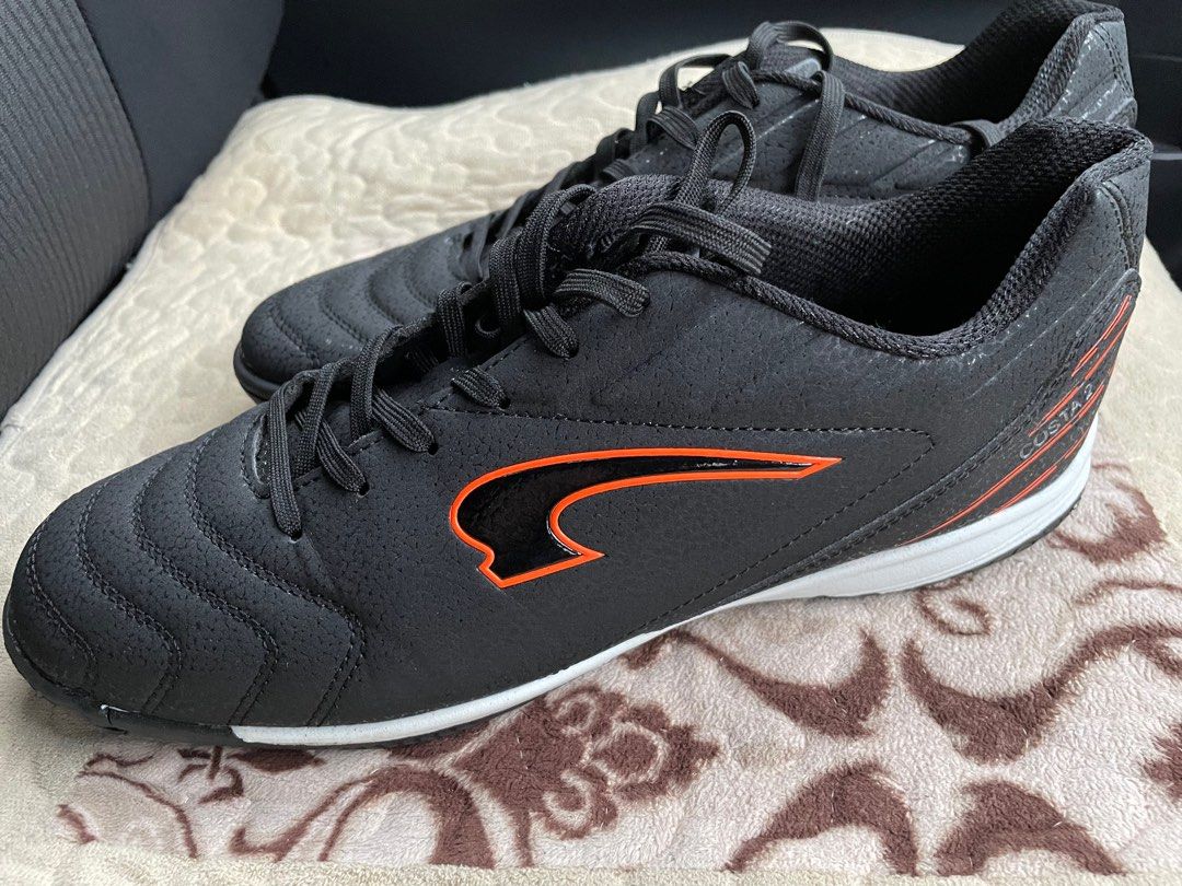 Kronos Futsal Shoe