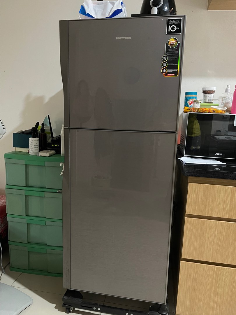 Kulkas Polytron Inverter, Kitchen & Appliances di Carousell