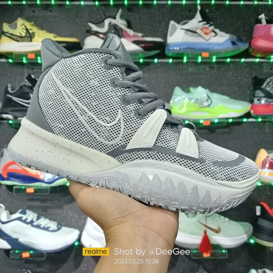 Kyrie size 7 online