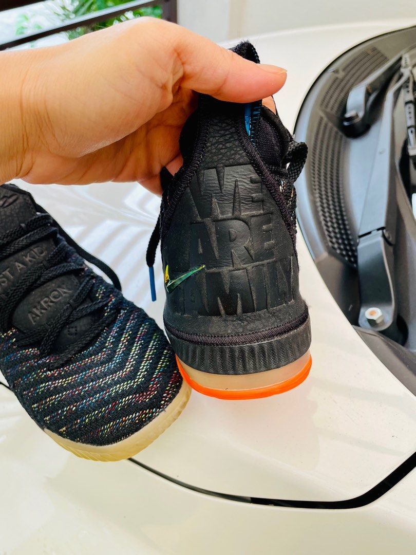 lebron james basketball shoes for kids