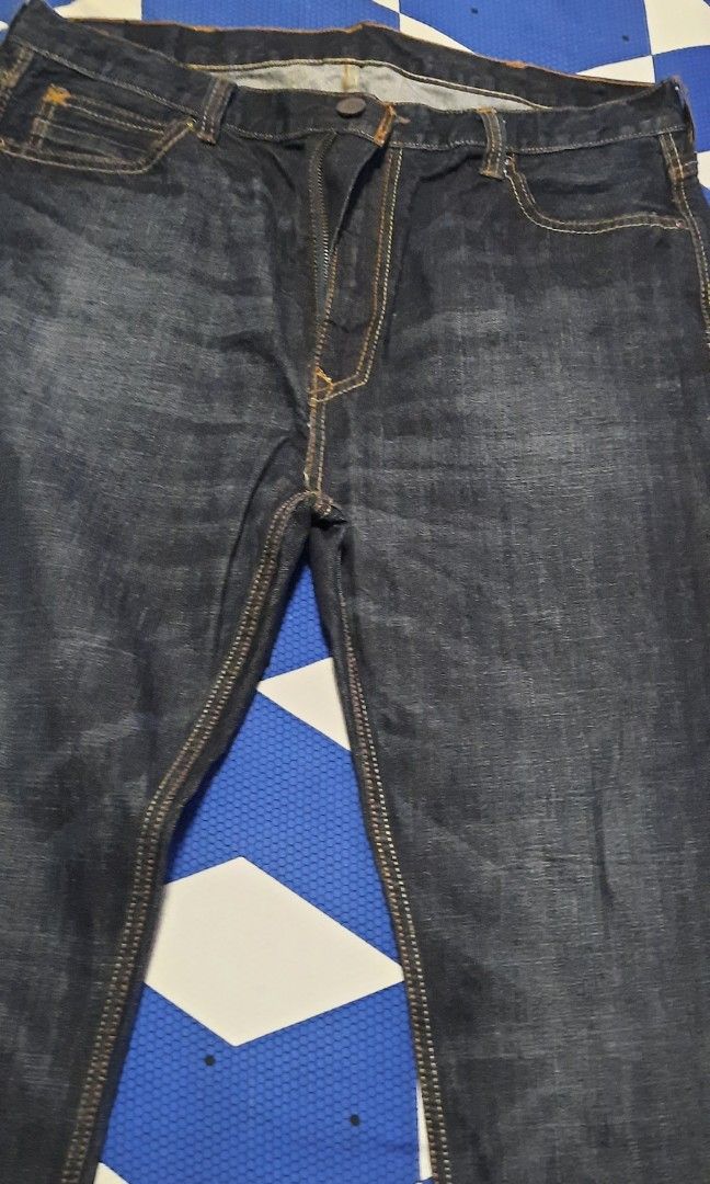Lee pants (black) (Category: Jeans) located in Manila. Submitted by MrNotCool69 (Listing ID 1218151873, Image 1). Description: only used once, d na magamit plus size pants waist:40.
