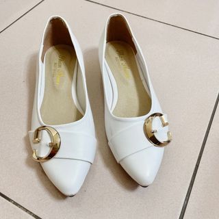 Lobby+ 白色低根鞋