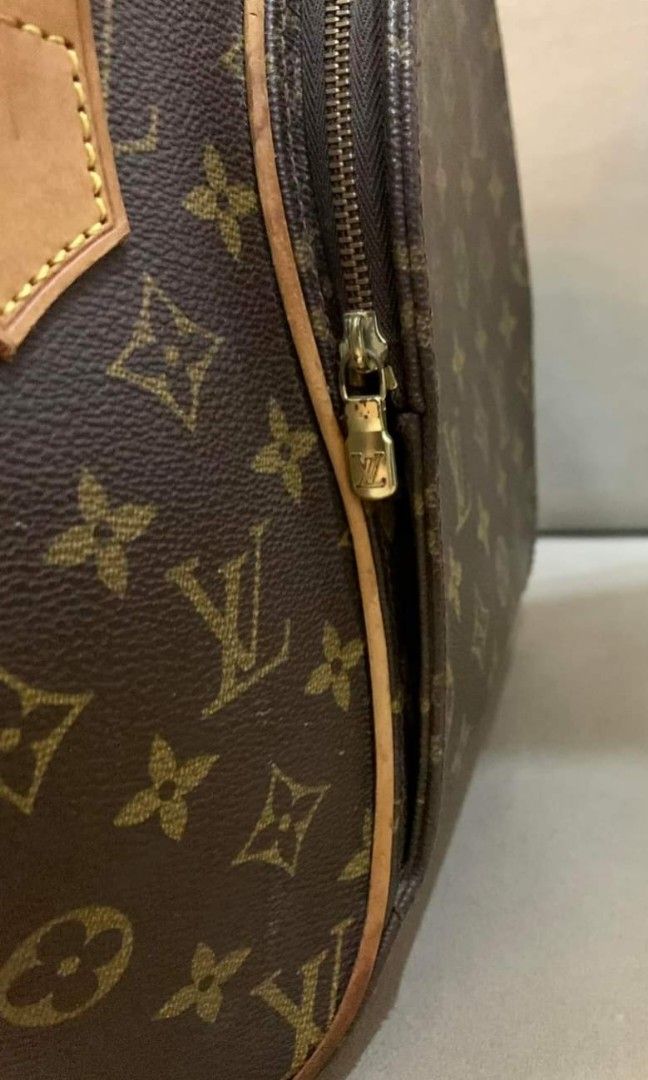 Authentic Louis Vuitton Ellipse GM Monogram, Luxury, Bags & Wallets on  Carousell