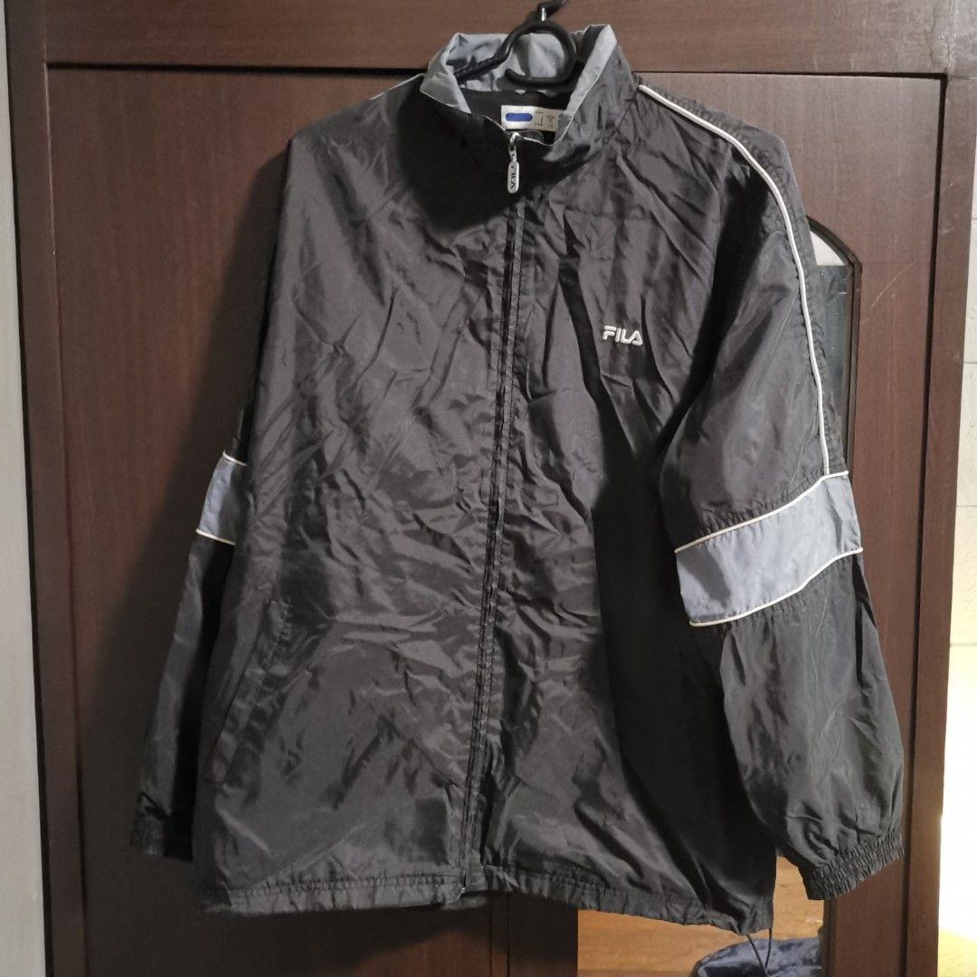 Fila best sale black windbreaker