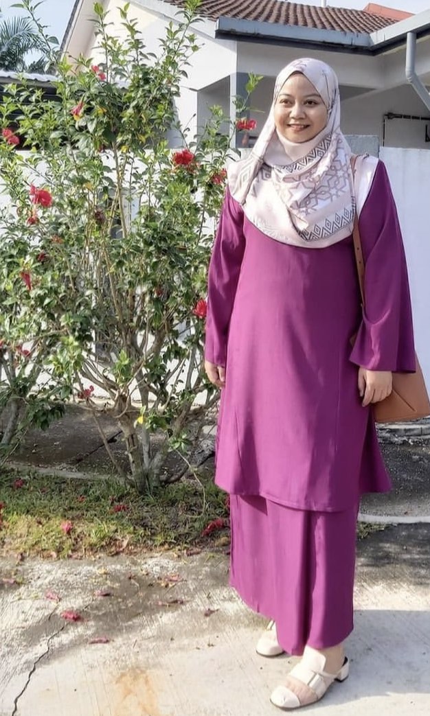 Magenta Baju Kurung Madam M for Plus Size, Women's Fashion, Muslimah ...