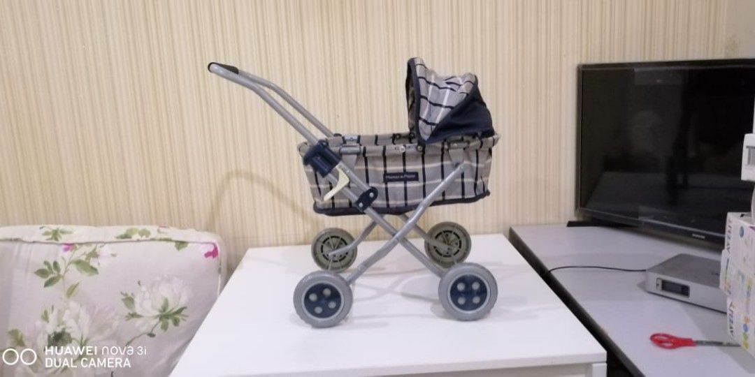 Mamas and papas dolls pram clearance