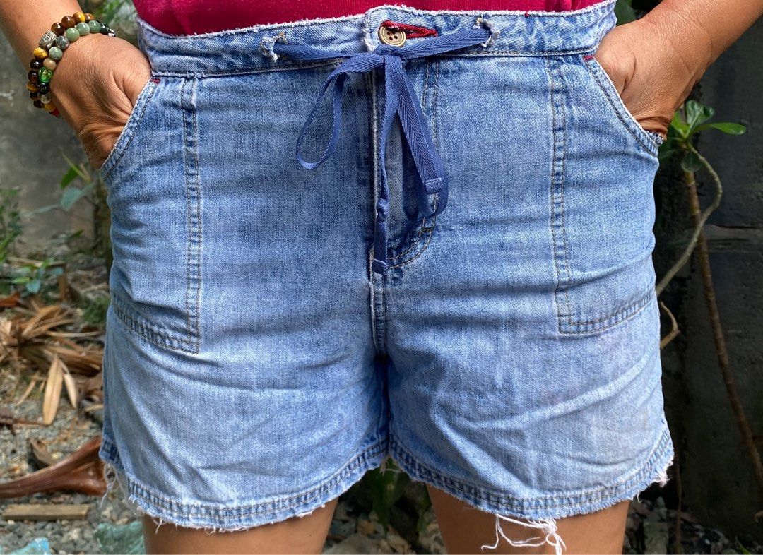 Maong short Women s Fashion Bottoms Shorts on Carousell