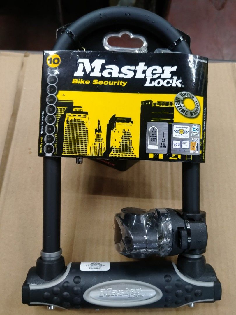 Master Lock U Lock U Bar Bike Lock with Universal Carrier 8195 D