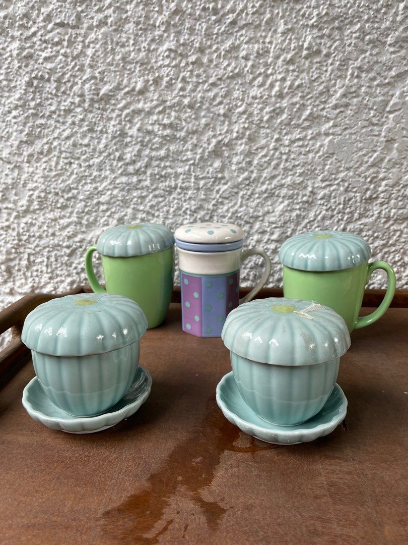 Mint Green Corelle 2 pcs with 3 small tea cups bundle not Ikea (Category: Other Kitchenware & Tableware) located in Quezon City. Submitted by glitchandglamor (Listing ID 1218060565, Image 1). Description: Check out ‘SHOPPING POLICY’, available at PHP 0 on #Carousell https://carousell.app.link/5CqKENT5ixb Issue: lid on corelle mug is not perfect fit.