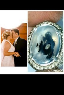 Natural gemstone for collection ( the natural motive of the prince kissing
)
