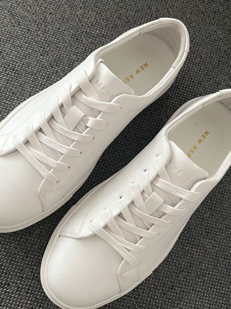 White hotsell minimal sneakers