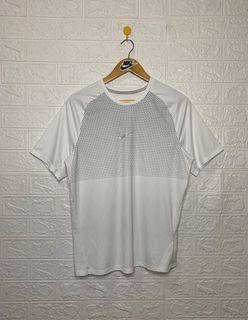 Nike mid logo - drifit tee