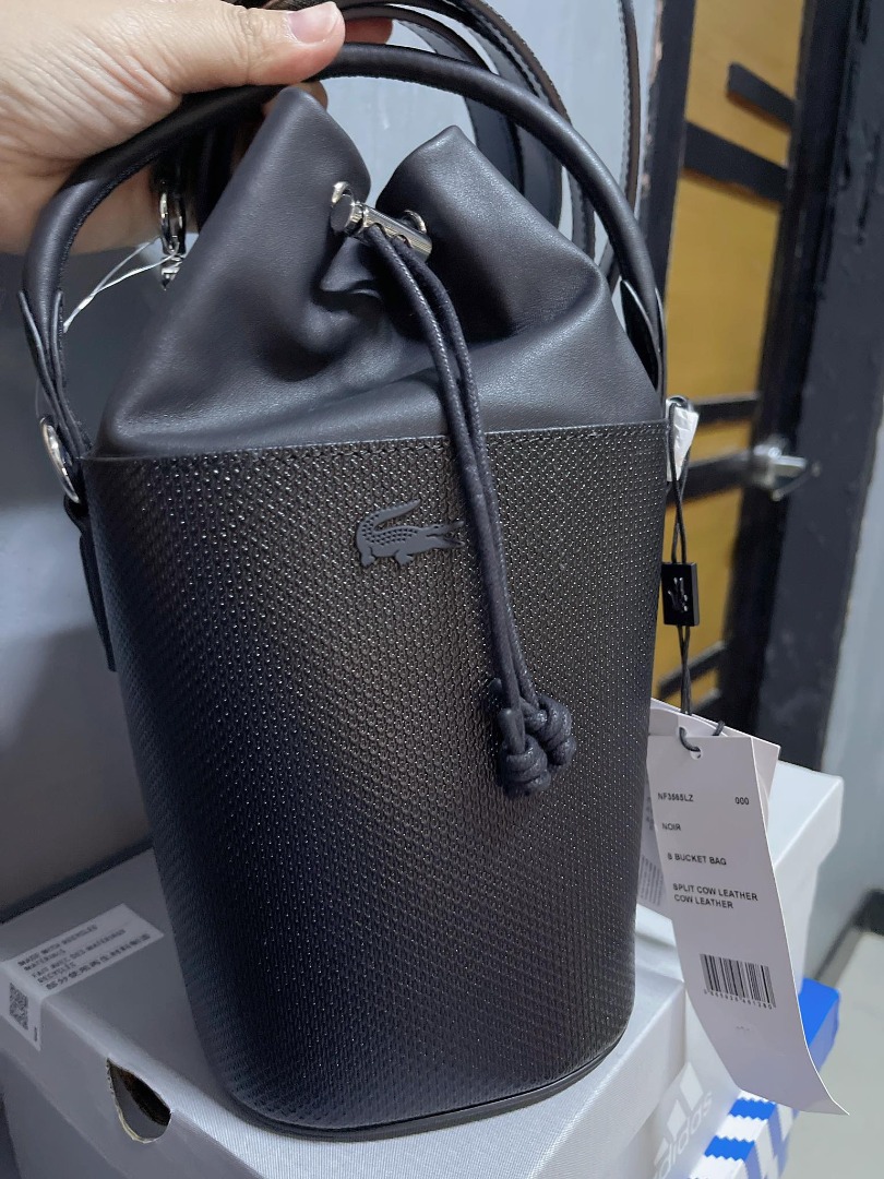 Lacoste chantaco discount bucket bag