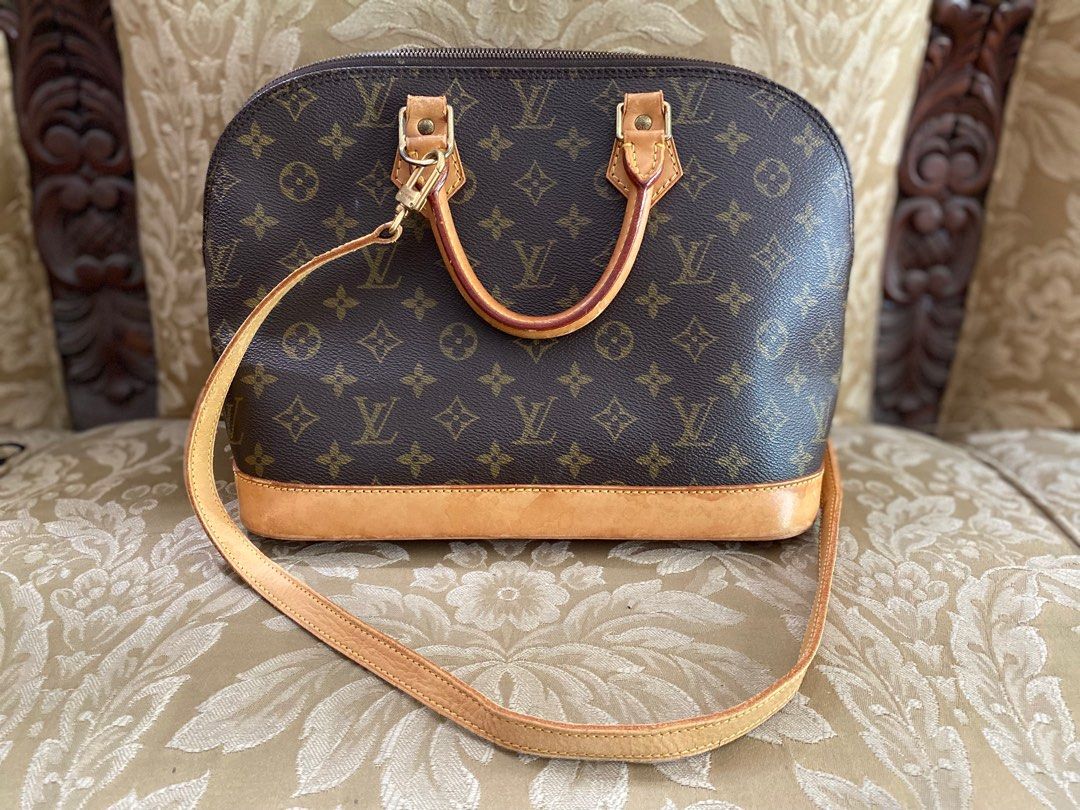 Louis Vuitton Alma Mm With Strap