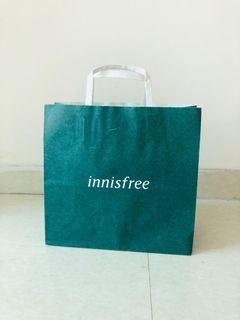 Paperbag/paper bag/tas kertas/kantong belanja innisfree