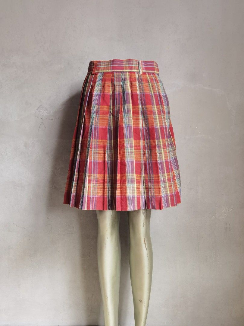 Pink pleated skater skirt sales