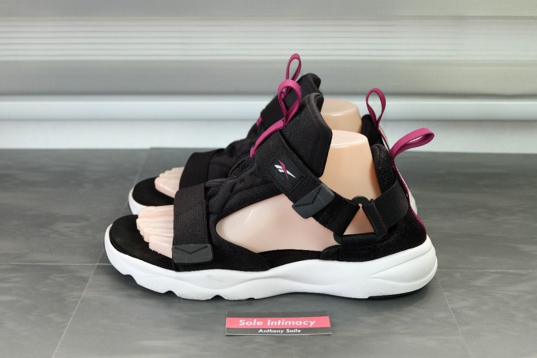 Reebok Furylite Sandal Men s Fashion Footwear Sneakers on Carousell