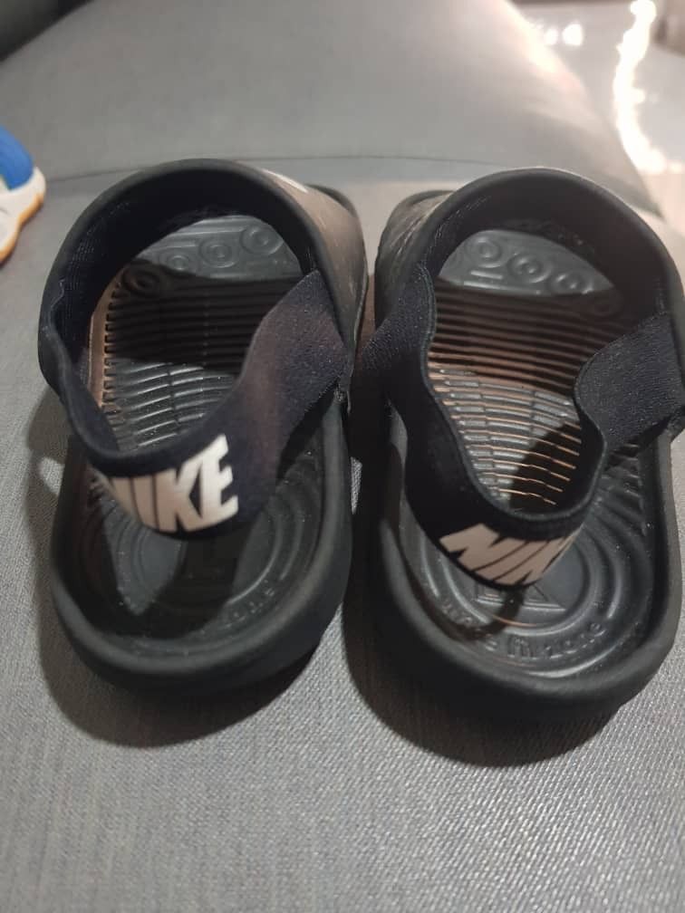 Nike ke sandal shop