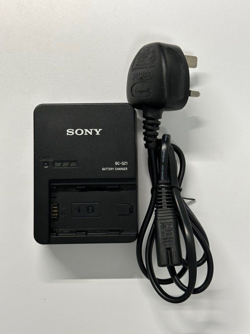 全新Sony 跟機Sony BC-QZ1 NP-FZ100 專用電池充電器100%新未用過 