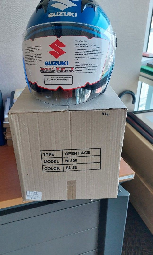 Suzuki helmet, Motorbikes, Motorbike Parts & Accessories, Helmets and