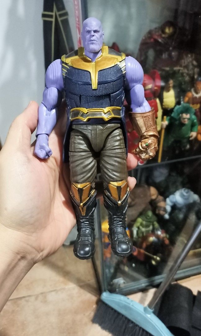 Thanos BAF V2 (Category: Figurines & Statues) located in Mandaluyong City. Submitted by noytoys23 (Listing ID 1218098440, Image 1). Description: marvel Legends Thanos baf v2.