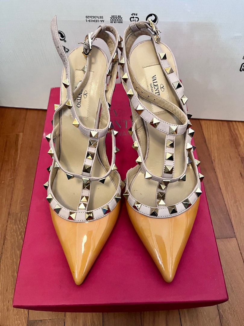 Valentino Garavani Rockstud Heels size 38, Women's Fashion, Footwear