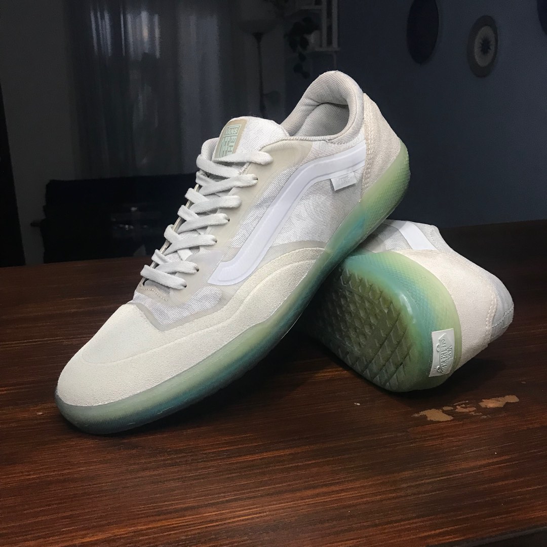 vans ave pri