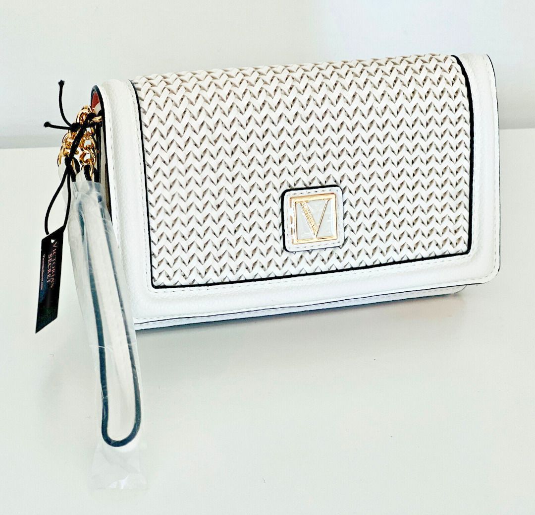 victoria-s-secret-vs-coconut-white-the-victoria-tech-clutch-wallet