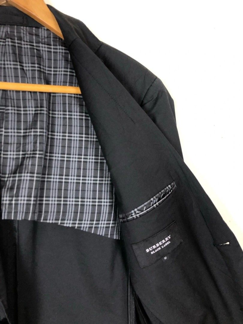 Vintage Burberry Black Label Blazer Made In Japan Suit Work Wear Slim Fit  Straight Cut Checked Button, Men's Fashion, Coats, Jackets and Outerwear on  Carousell