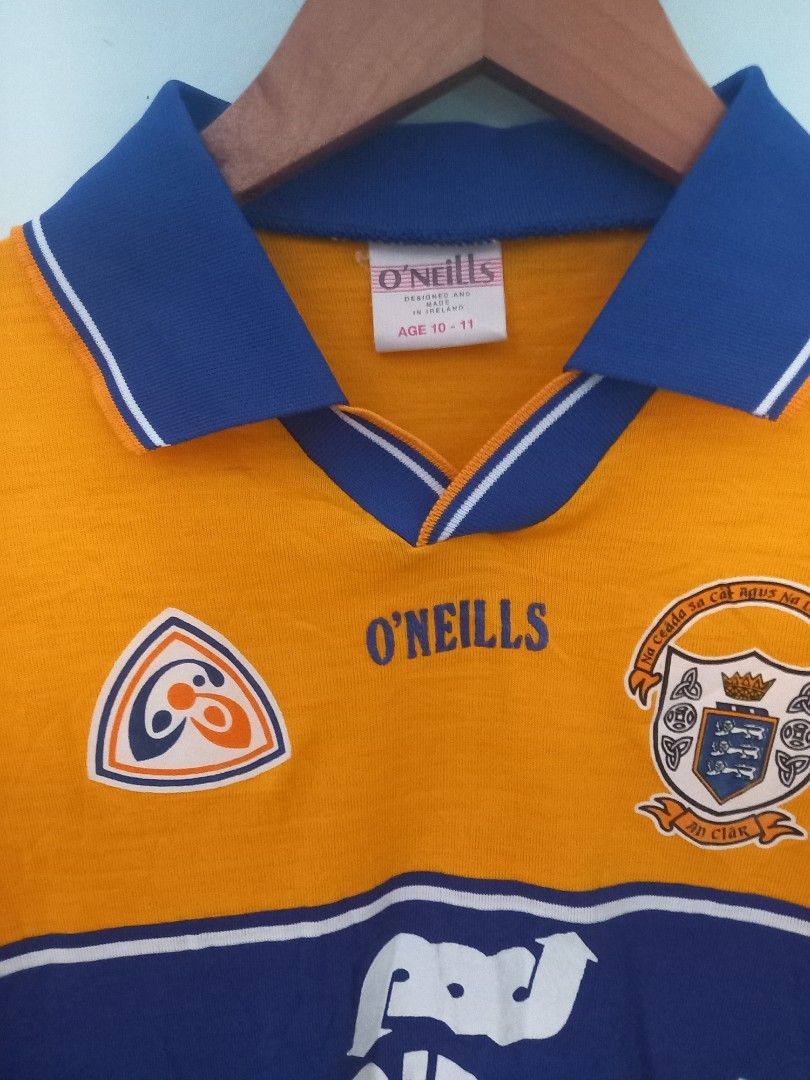 Vintage Soccer Jersey, Men's Fashion, Tops & Sets, Tshirts & Polo