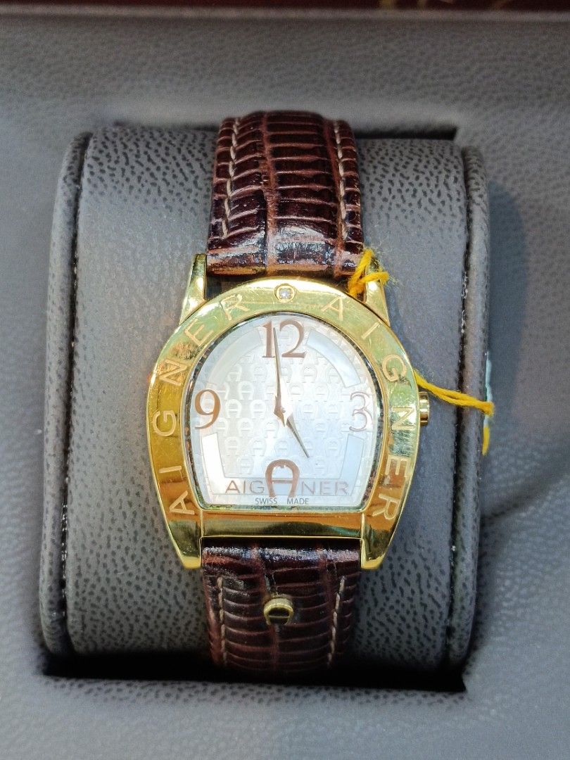 Aigner a32200 deals