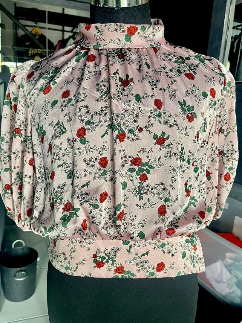 Zara Silk Top (Category: Others Tops) located in Liloan. Submitted by thebundlequeen (Listing ID 1218049323, Image 2). Description: > color may vary due to lighting > no return no exchange > pls know your size before making an offer. > ships from cebu province > buy 3 and more items and sf is on me. > decluttering.