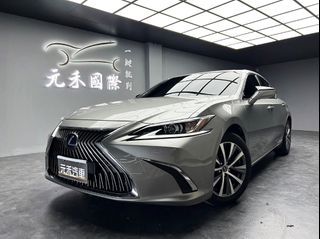 2021年式 Lexus ES 300h豪華版 2.5h 油電 極光鈦