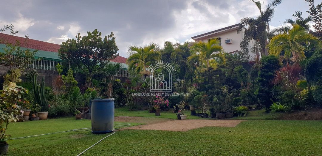 448 square meter lot for sale in BF Homes, Quezon City on Carousell