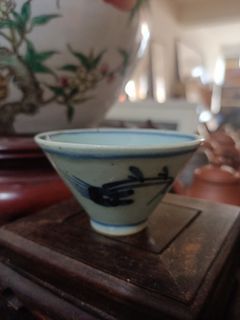 明代青花斗笠茶杯
