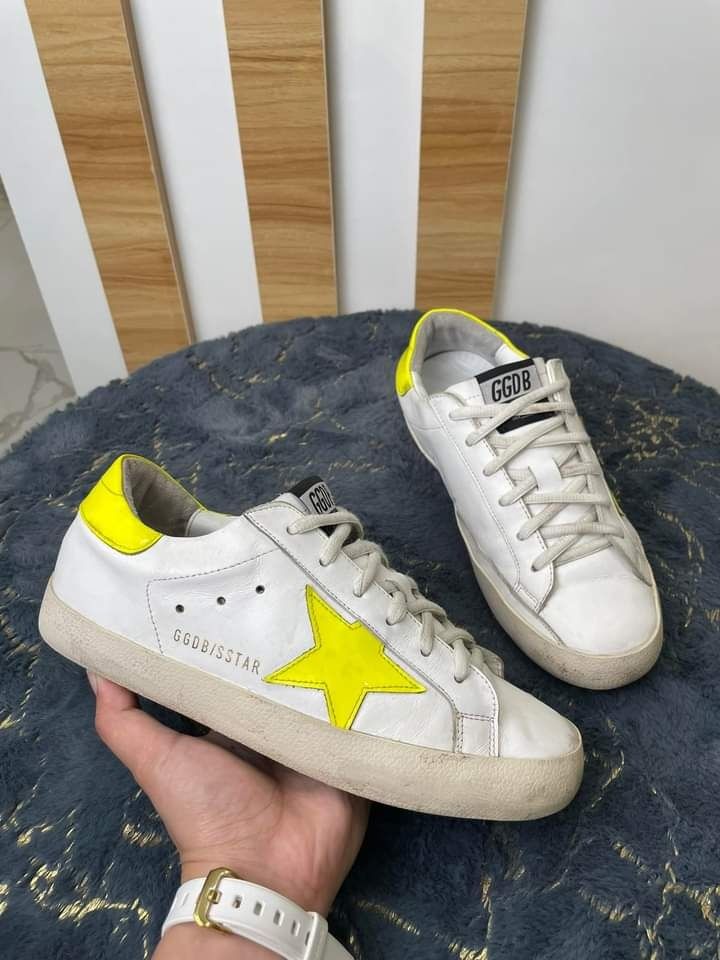 GOLDEN GOOSE SUPERSTAR LOW TOP SNEAKER SIZE 36 Luxury