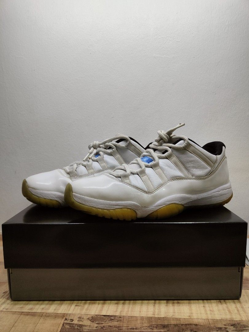 White and light blue jordan 11 hotsell